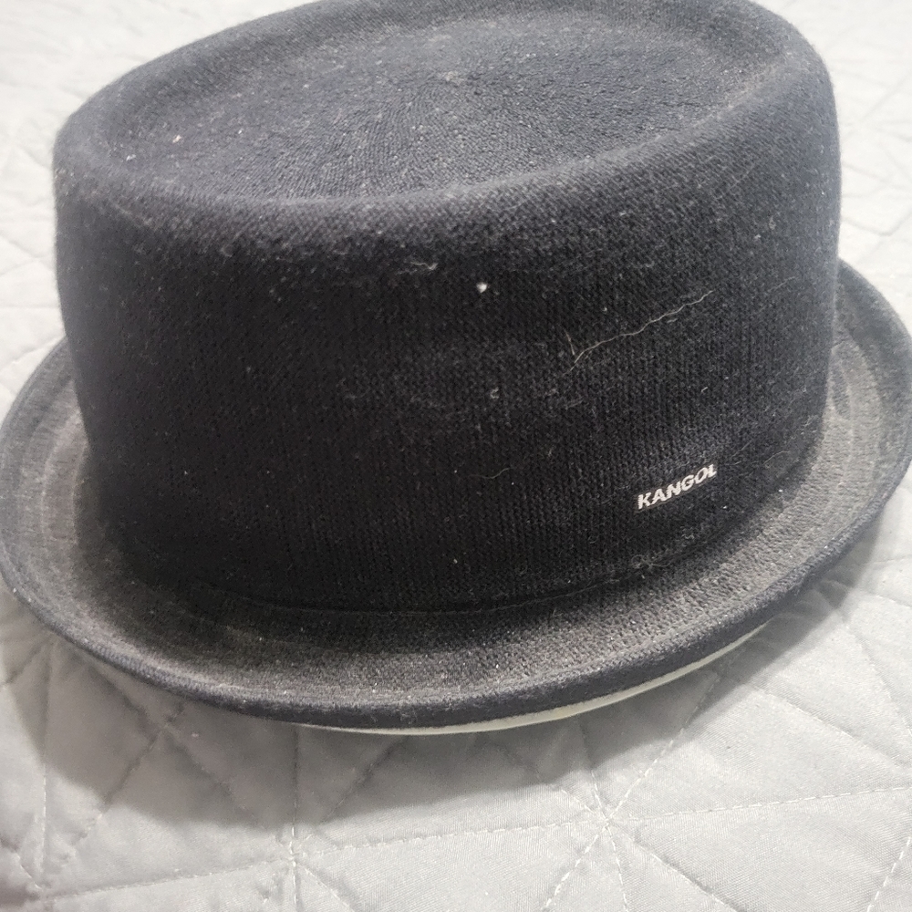 Kangol L NEW